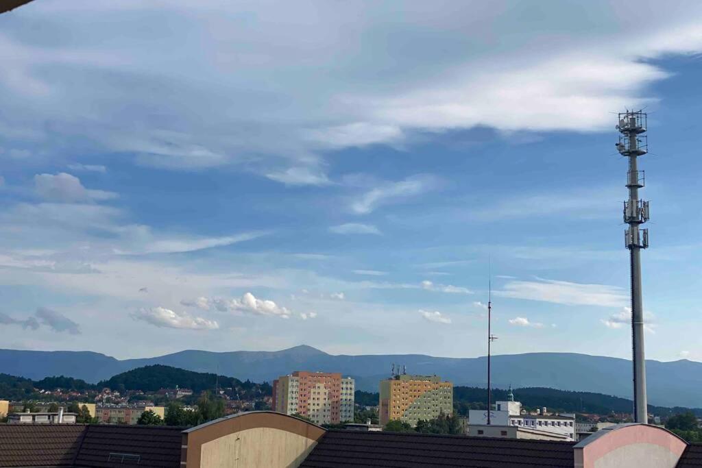 Mountain View 2-Double Bedroom Apartment Jelenia Gora Bagian luar foto