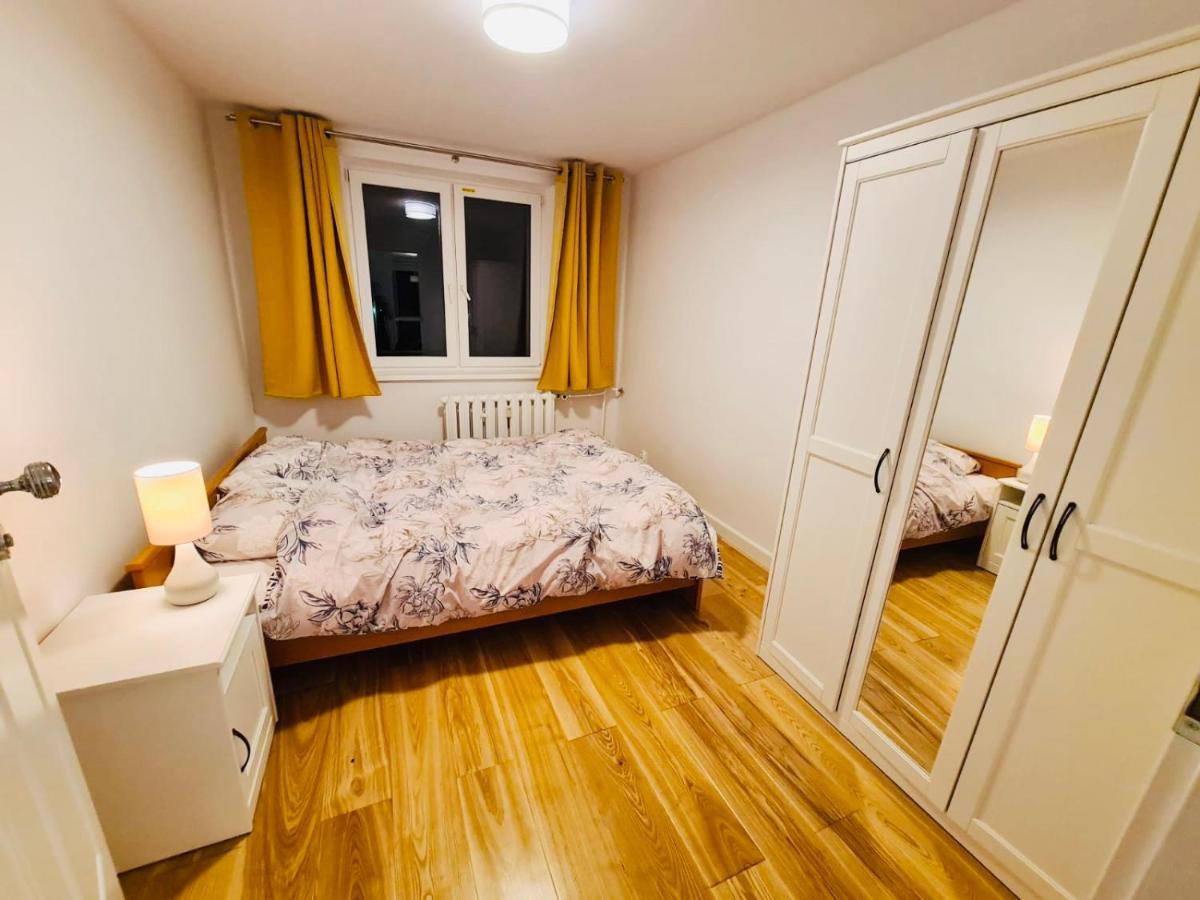 Mountain View 2-Double Bedroom Apartment Jelenia Gora Bagian luar foto